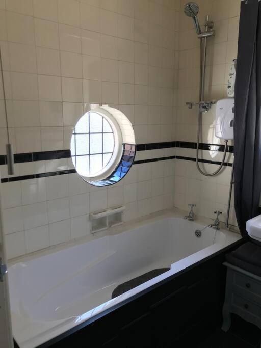 The Beach House South - Blackpool - Entire Holiday Home Exteriör bild